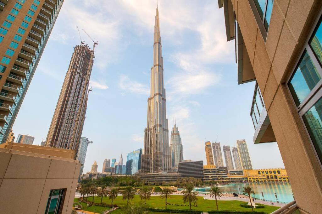 First Class 2Br With Full Burj Khalifa And Fountain View Дубай Экстерьер фото